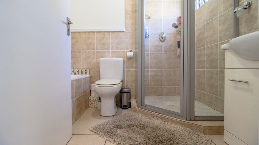 2 Bedroom Property for Sale in Bryanston Gauteng
