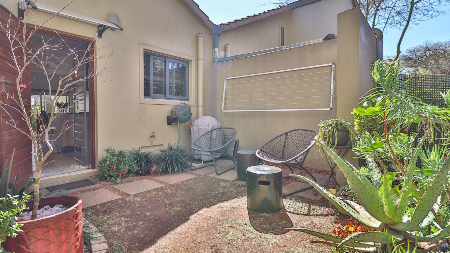 2 Bedroom Property for Sale in Bryanston Gauteng