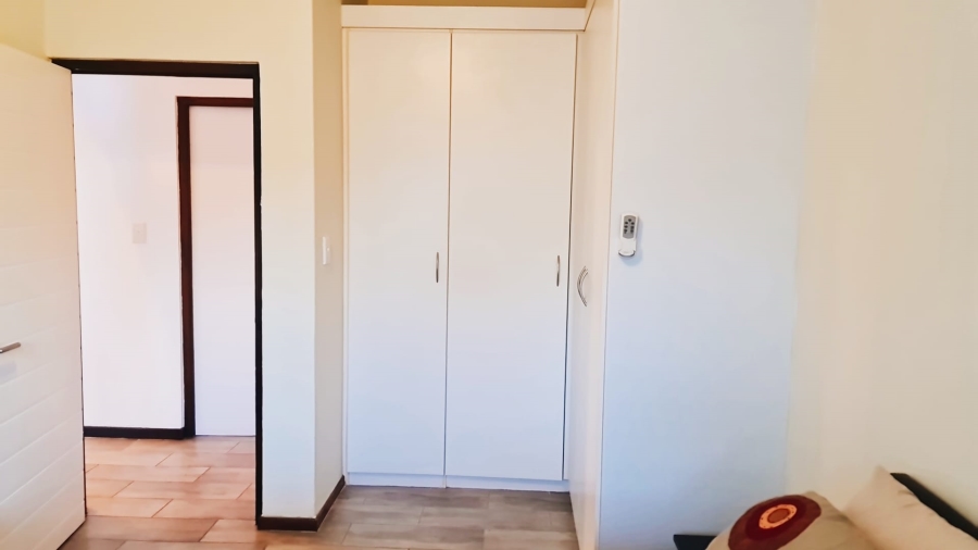 To Let 1 Bedroom Property for Rent in Jackal Creek Golf Estate Gauteng