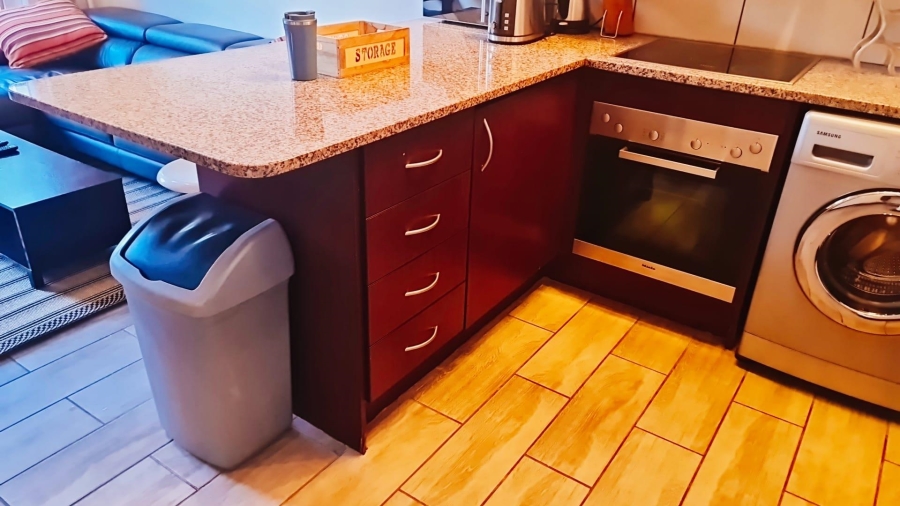 To Let 1 Bedroom Property for Rent in Jackal Creek Golf Estate Gauteng