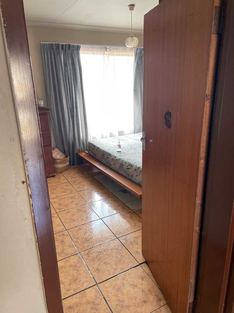 2 Bedroom Property for Sale in Silverton Gauteng