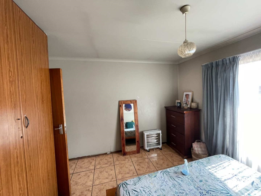 2 Bedroom Property for Sale in Silverton Gauteng