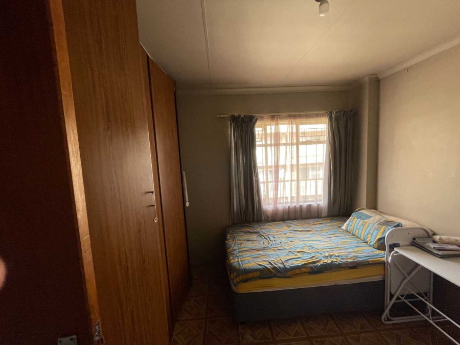2 Bedroom Property for Sale in Silverton Gauteng