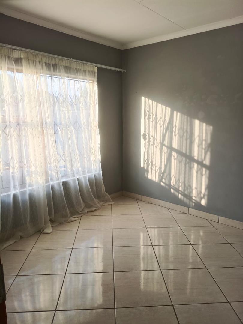 To Let 2 Bedroom Property for Rent in Kilner Park Gauteng