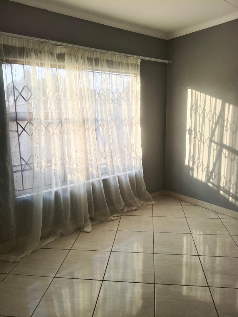 To Let 2 Bedroom Property for Rent in Kilner Park Gauteng