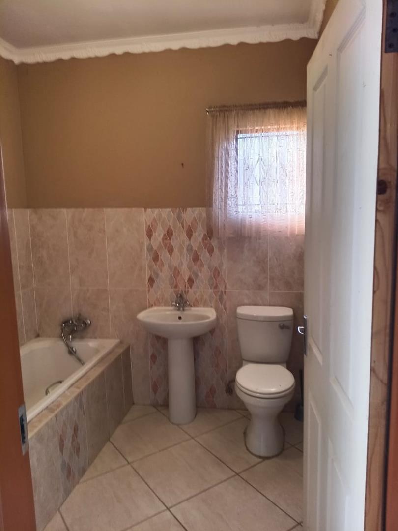To Let 2 Bedroom Property for Rent in Kilner Park Gauteng