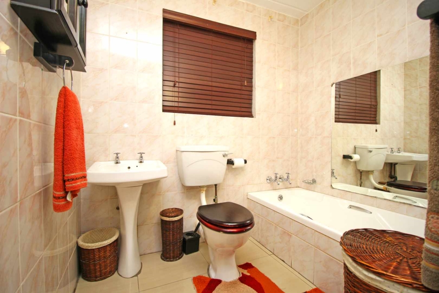 2 Bedroom Property for Sale in Westonaria Gauteng