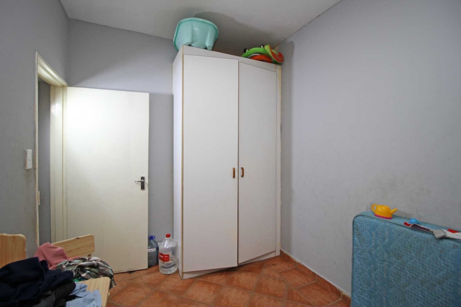 2 Bedroom Property for Sale in Greenhills Gauteng