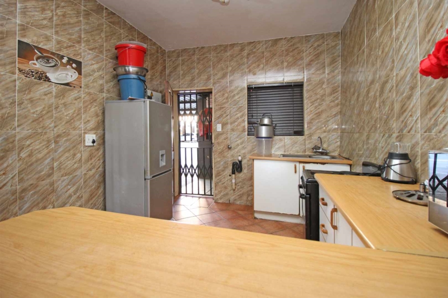 2 Bedroom Property for Sale in Greenhills Gauteng