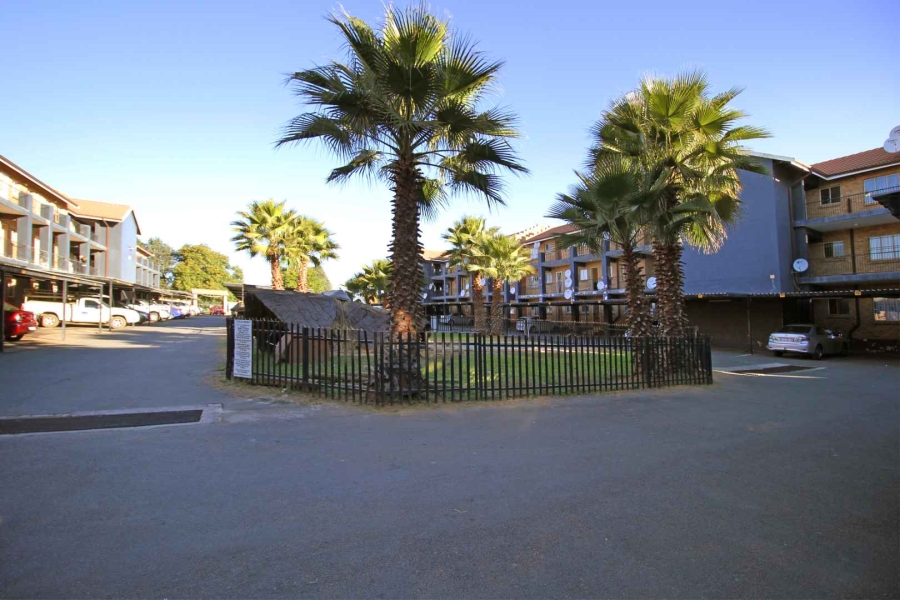 2 Bedroom Property for Sale in Greenhills Gauteng