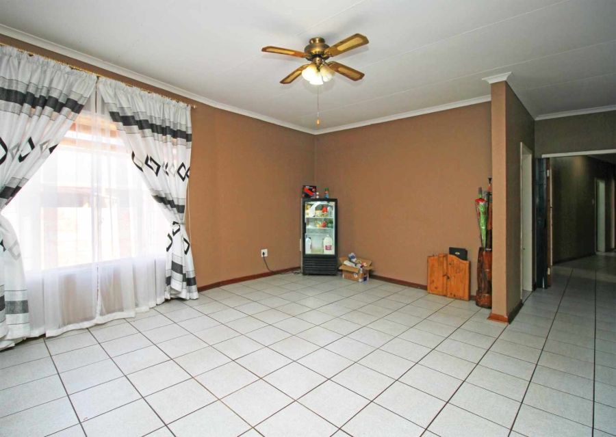 4 Bedroom Property for Sale in Greenhills Gauteng