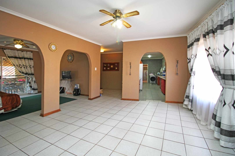 4 Bedroom Property for Sale in Greenhills Gauteng
