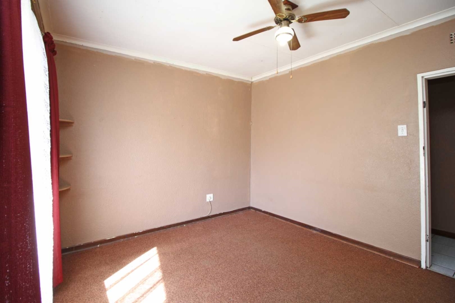 4 Bedroom Property for Sale in Greenhills Gauteng