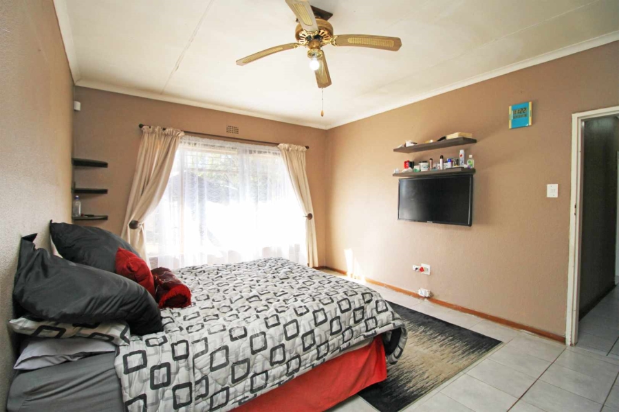 4 Bedroom Property for Sale in Greenhills Gauteng