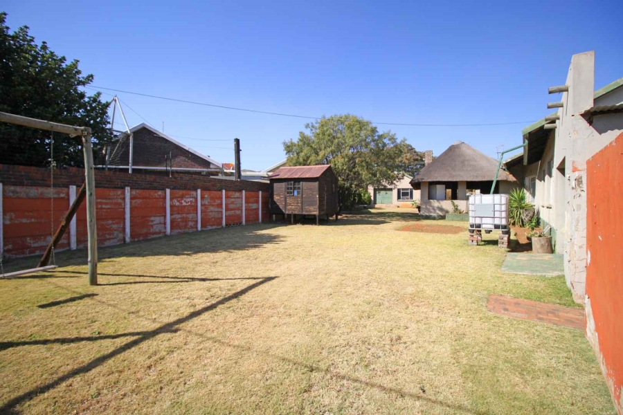 4 Bedroom Property for Sale in Greenhills Gauteng