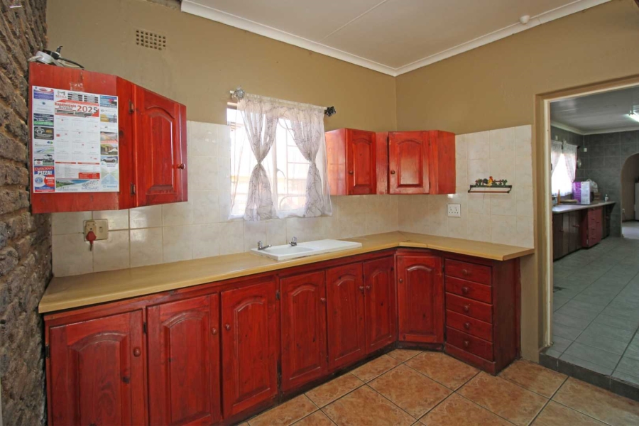 4 Bedroom Property for Sale in Greenhills Gauteng