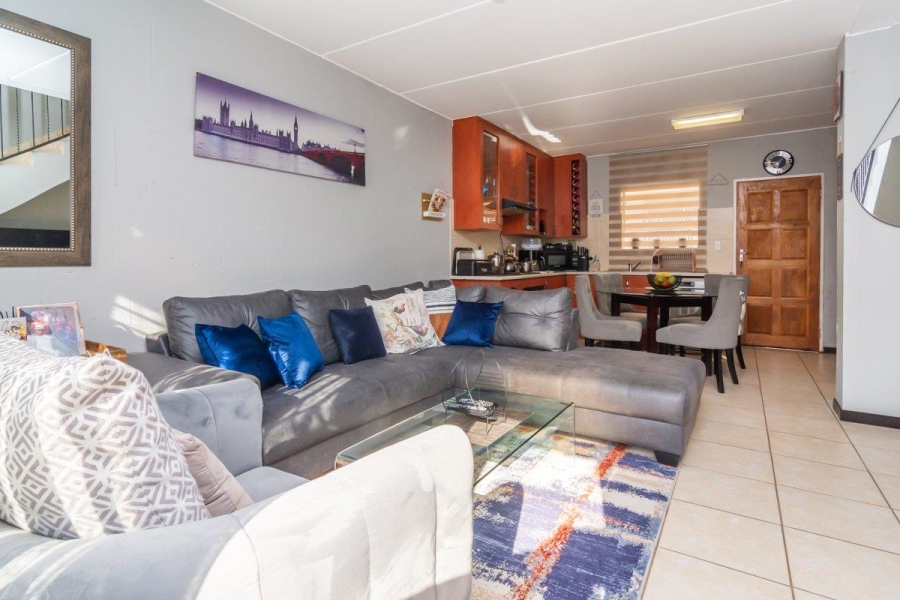 3 Bedroom Property for Sale in Wilgeheuwel Gauteng