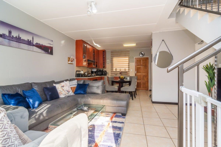 3 Bedroom Property for Sale in Wilgeheuwel Gauteng