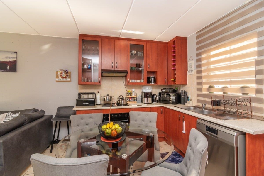 3 Bedroom Property for Sale in Wilgeheuwel Gauteng