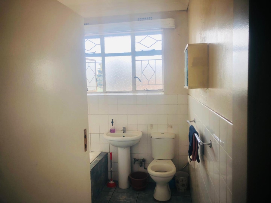 2 Bedroom Property for Sale in Germiston South Gauteng