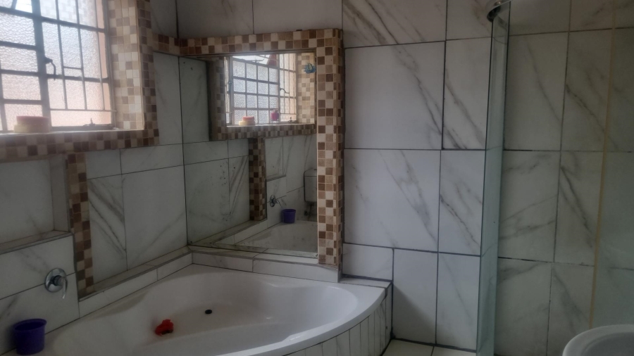 9 Bedroom Property for Sale in Forest Hill Gauteng