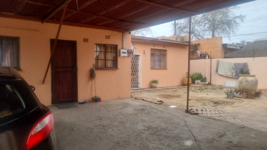 9 Bedroom Property for Sale in Forest Hill Gauteng
