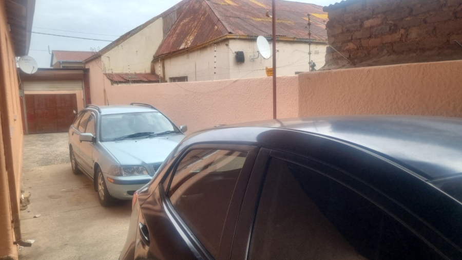 9 Bedroom Property for Sale in Forest Hill Gauteng