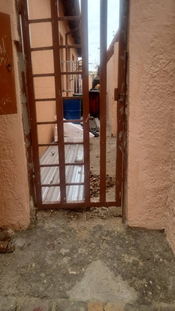 9 Bedroom Property for Sale in Forest Hill Gauteng