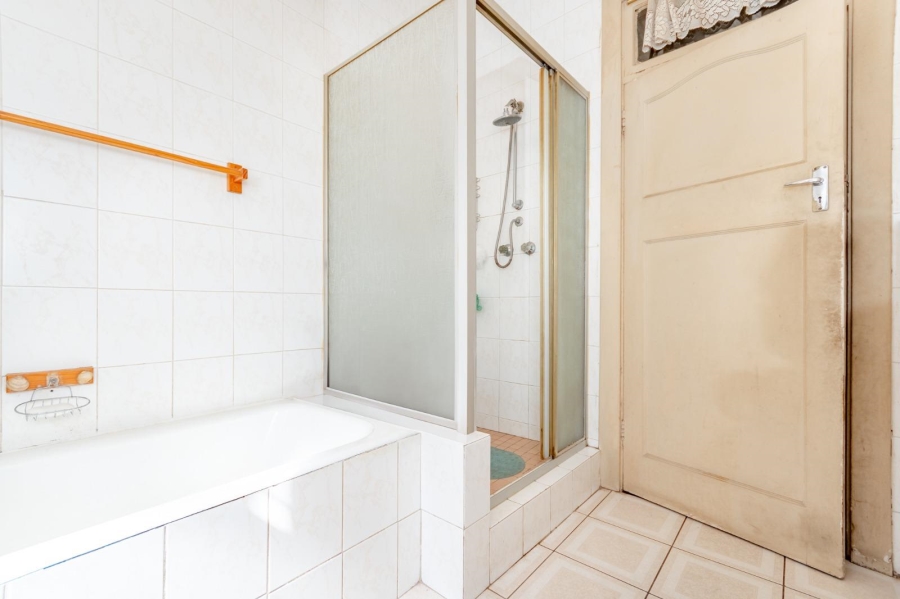 5 Bedroom Property for Sale in Rosettenville Ext 1 Gauteng