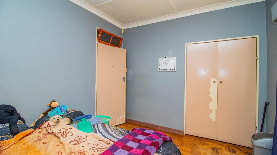 6 Bedroom Property for Sale in Strubenvale Gauteng