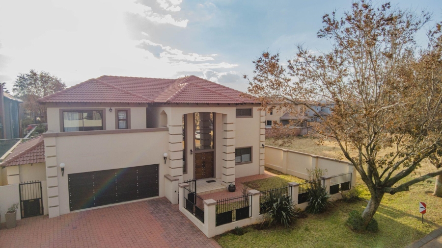 4 Bedroom Property for Sale in La Como Lifestyle Estate Gauteng