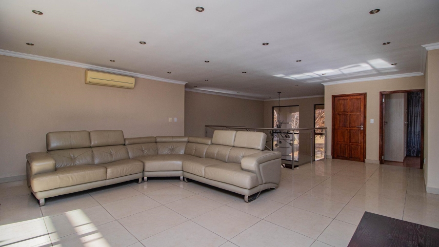 4 Bedroom Property for Sale in La Como Lifestyle Estate Gauteng