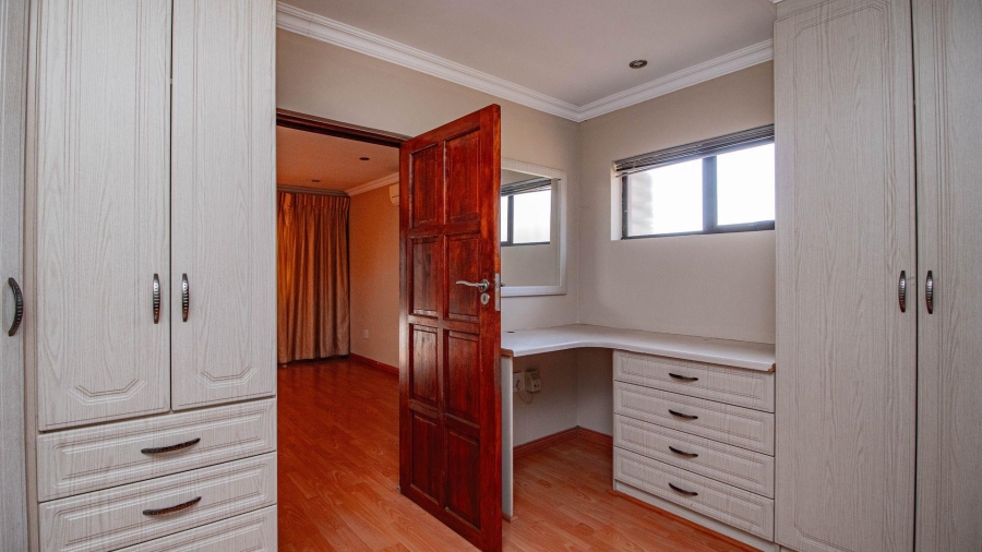 4 Bedroom Property for Sale in La Como Lifestyle Estate Gauteng