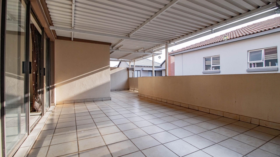 4 Bedroom Property for Sale in La Como Lifestyle Estate Gauteng