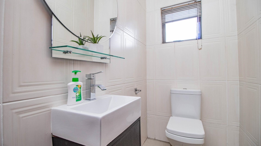 4 Bedroom Property for Sale in La Como Lifestyle Estate Gauteng