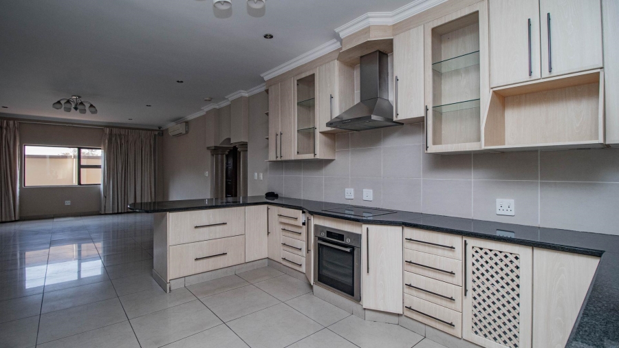 4 Bedroom Property for Sale in La Como Lifestyle Estate Gauteng
