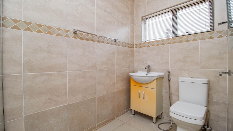 4 Bedroom Property for Sale in La Como Lifestyle Estate Gauteng