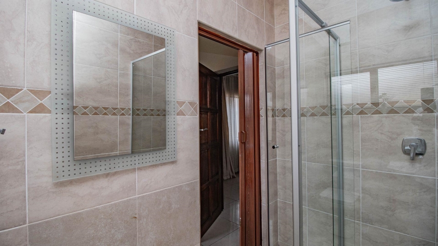 4 Bedroom Property for Sale in La Como Lifestyle Estate Gauteng