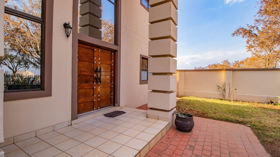 4 Bedroom Property for Sale in La Como Lifestyle Estate Gauteng