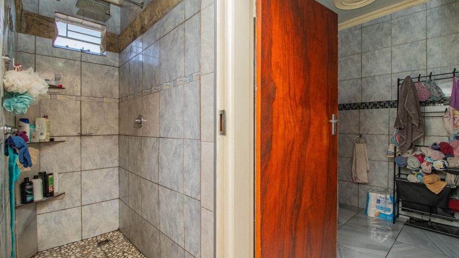 2 Bedroom Property for Sale in Benoni Central Gauteng