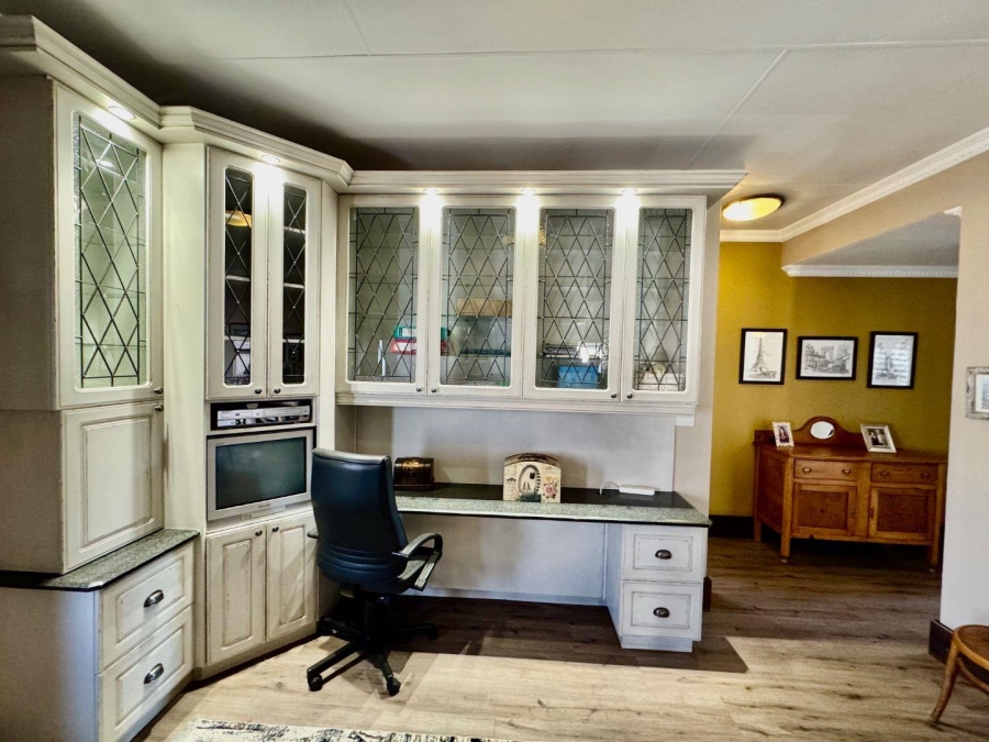 4 Bedroom Property for Sale in Morehill Gauteng