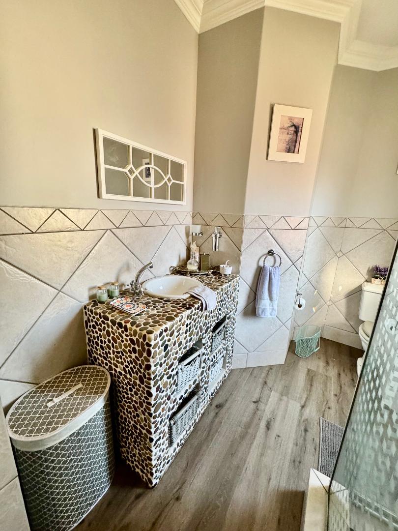 4 Bedroom Property for Sale in Morehill Gauteng