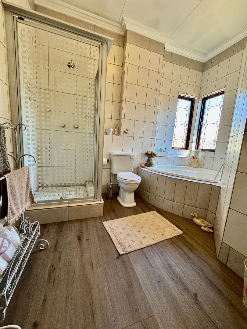 4 Bedroom Property for Sale in Morehill Gauteng