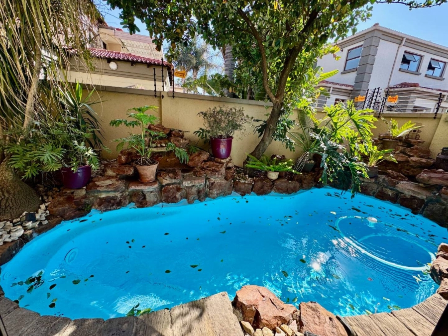 4 Bedroom Property for Sale in Morehill Gauteng
