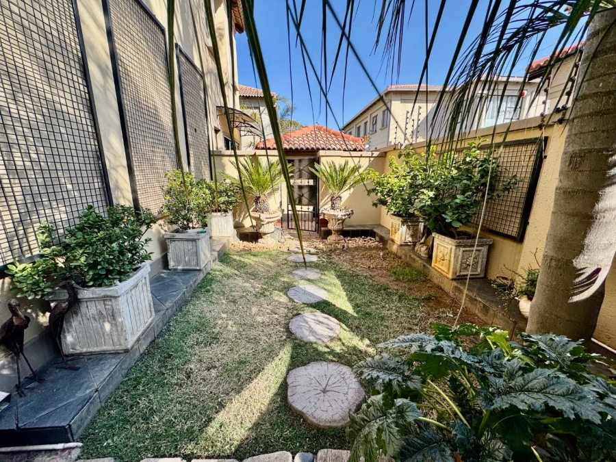 4 Bedroom Property for Sale in Morehill Gauteng