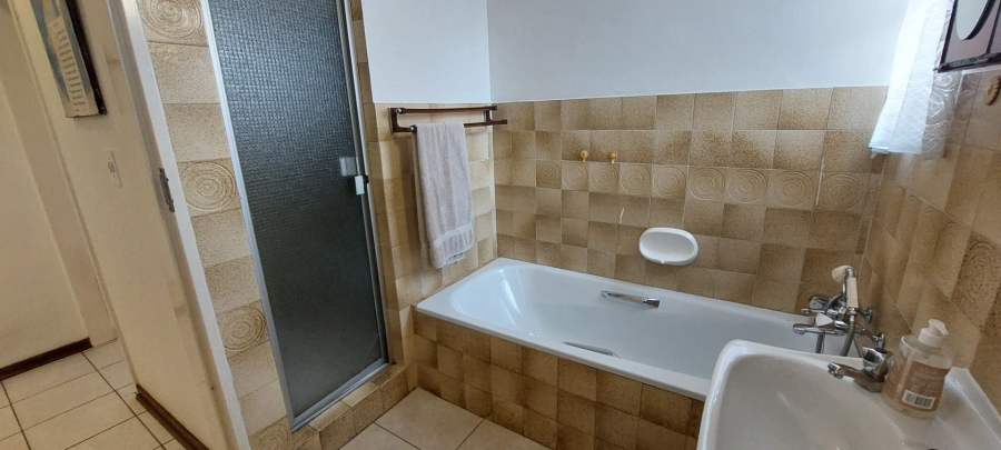 2 Bedroom Property for Sale in Simmerfield Gauteng