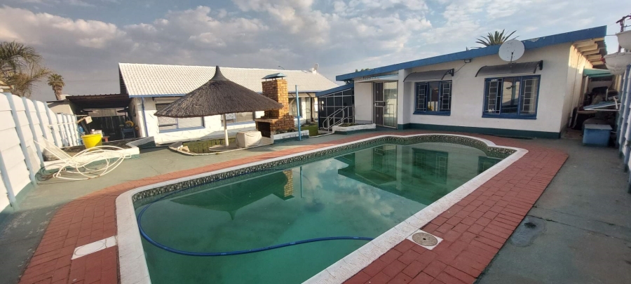 3 Bedroom Property for Sale in Elsburg Gauteng