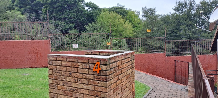2 Bedroom Property for Sale in South Crest Gauteng