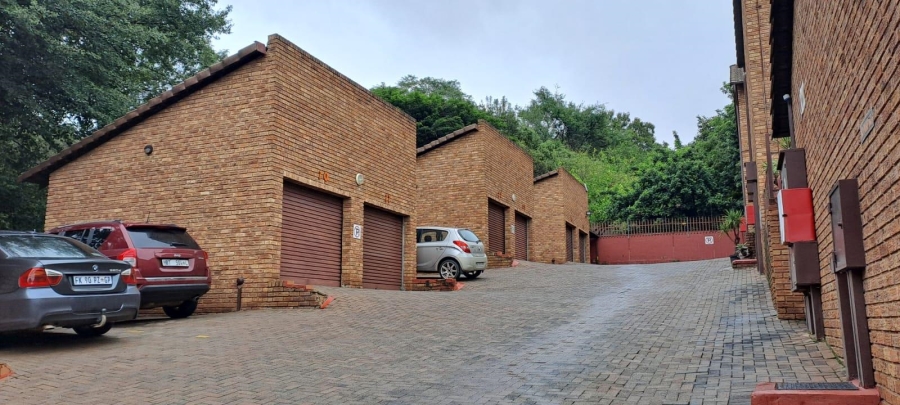 2 Bedroom Property for Sale in South Crest Gauteng