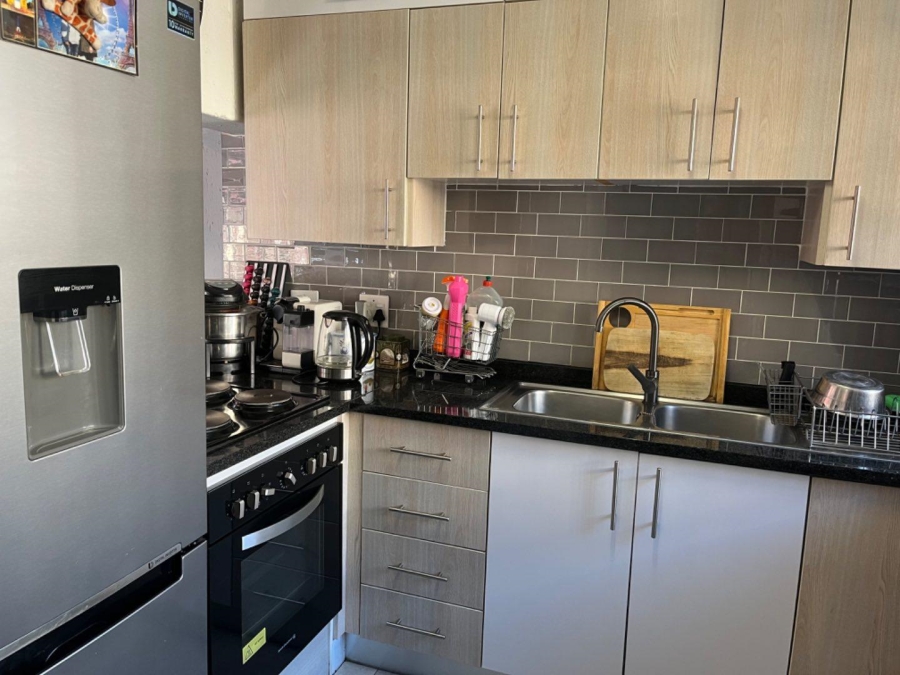 2 Bedroom Property for Sale in Glenvista Gauteng